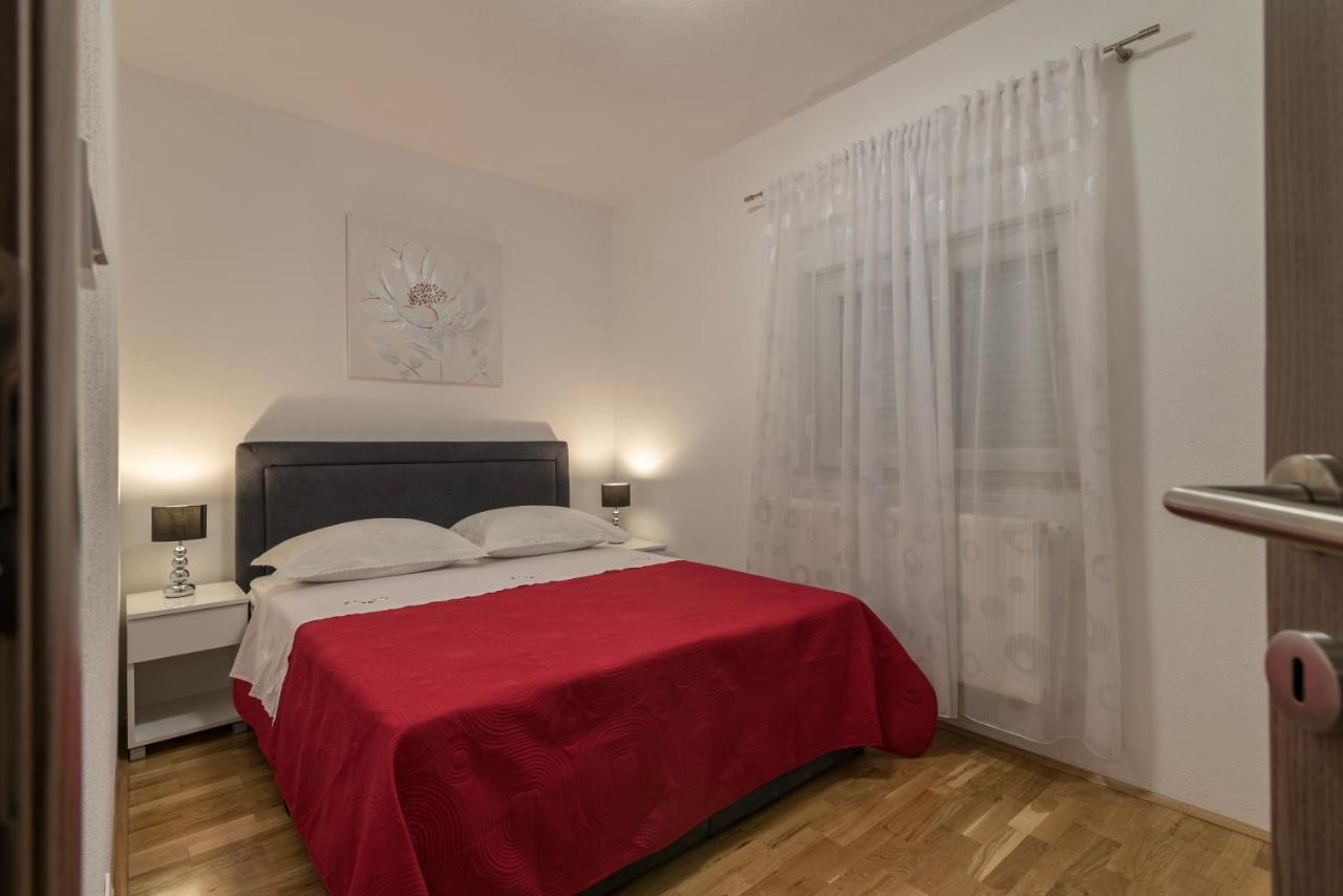 Apartments City View Trogir Eksteriør billede